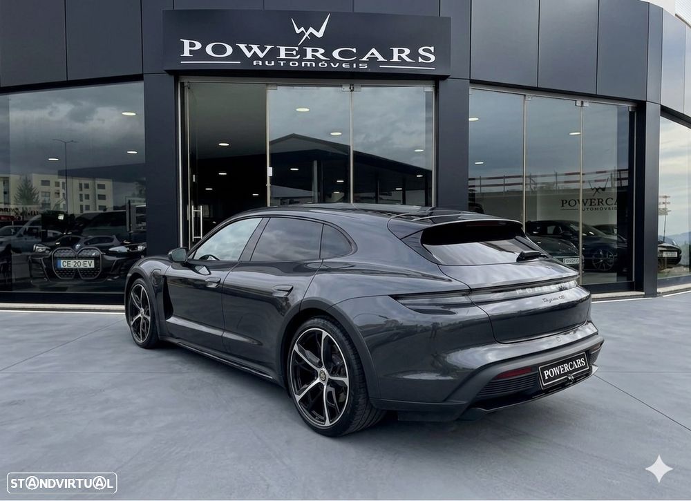 Porsche Taycan Cross Turismo 4 - 13