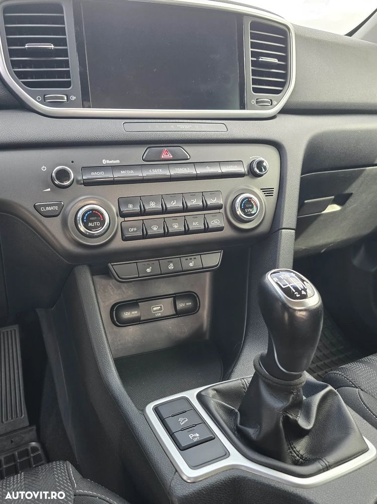 Kia Sportage 1.6 GDI 6MT 4x2 Style - 11