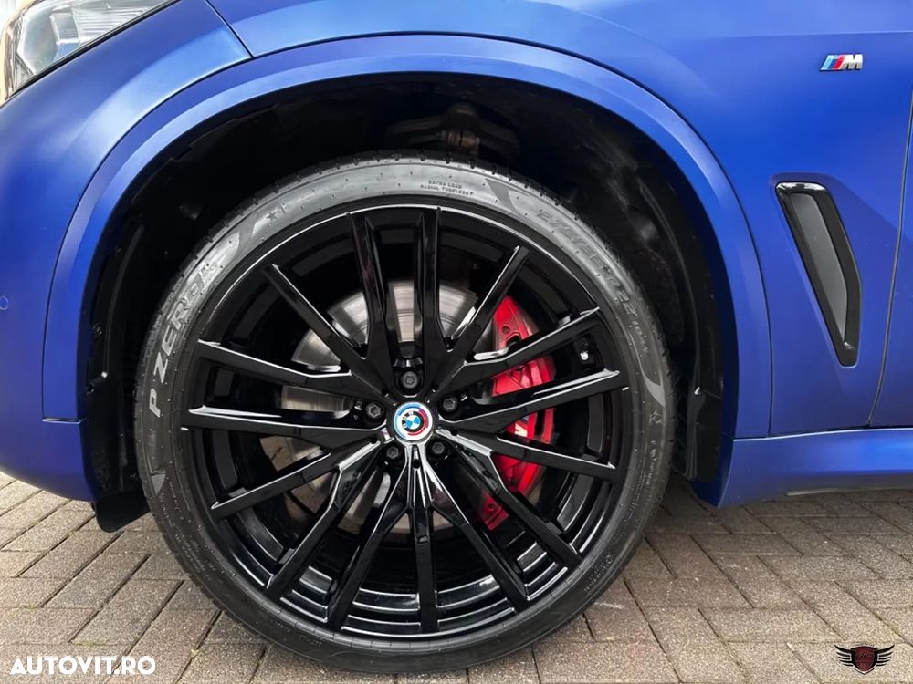 BMW X5 M M50i - 35