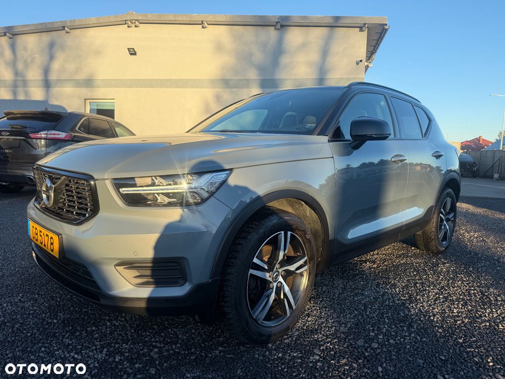 Volvo XC 40 D4 AWD Geartronic R-Design - 2