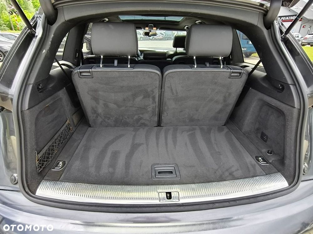 Audi Q7 - 19