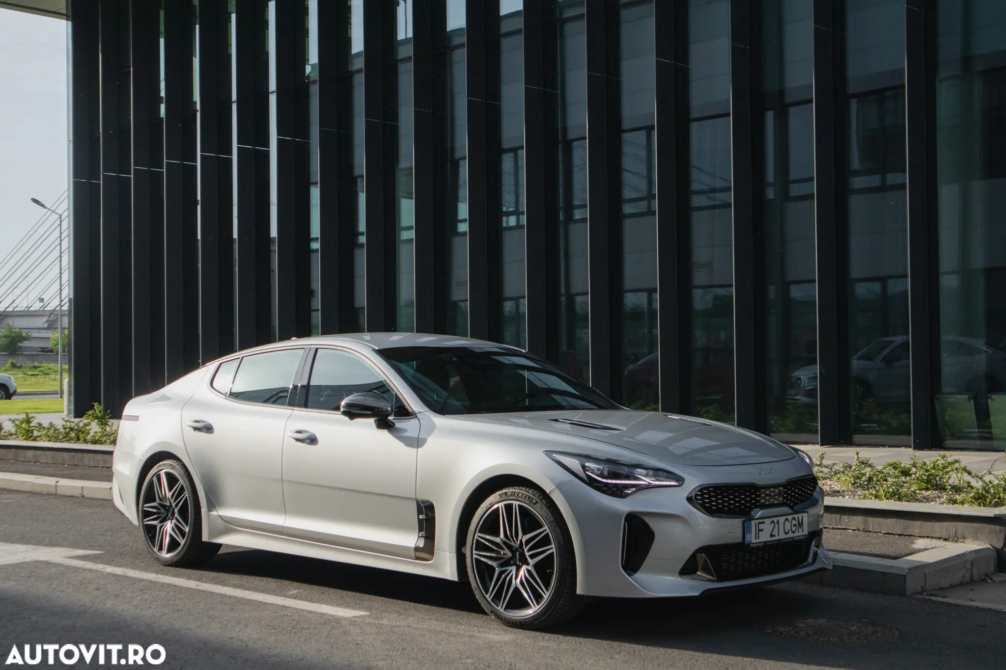 Kia Stinger 3.3 T-GDI 8AT AWD GT - 3