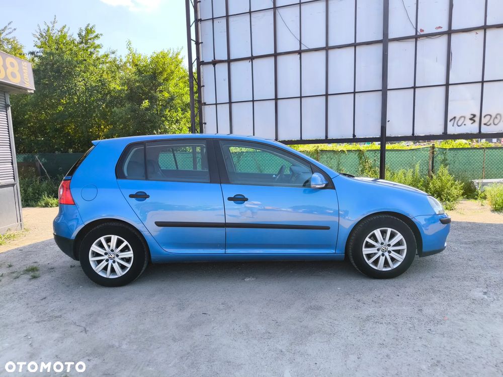 Volkswagen Golf - 4