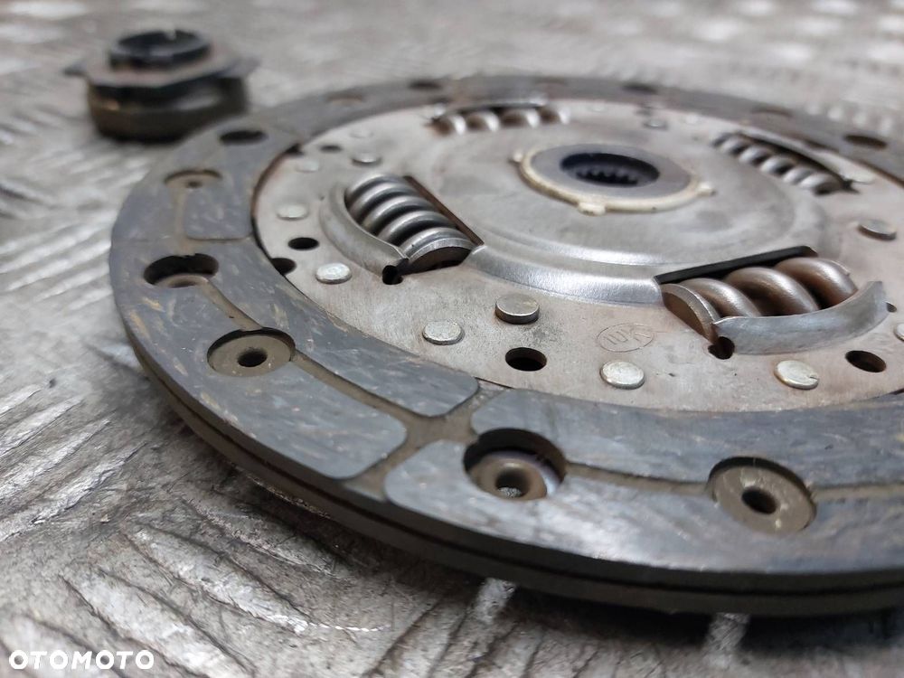 SPRZĘGŁO TARCZA + DOCISK + ŁOŻYSKO OPOROWE FIAT PANDA II 1.1 8V - 7