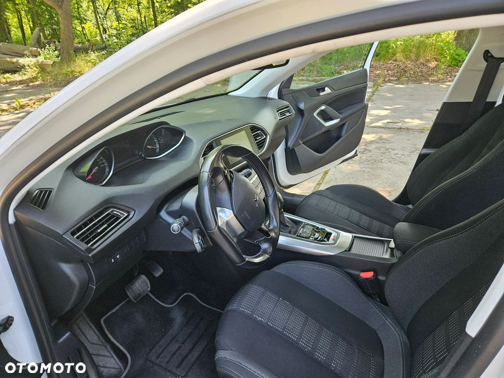 Peugeot 308 BlueHDi FAP 120 EAT6 Stop & Start Allure - 14