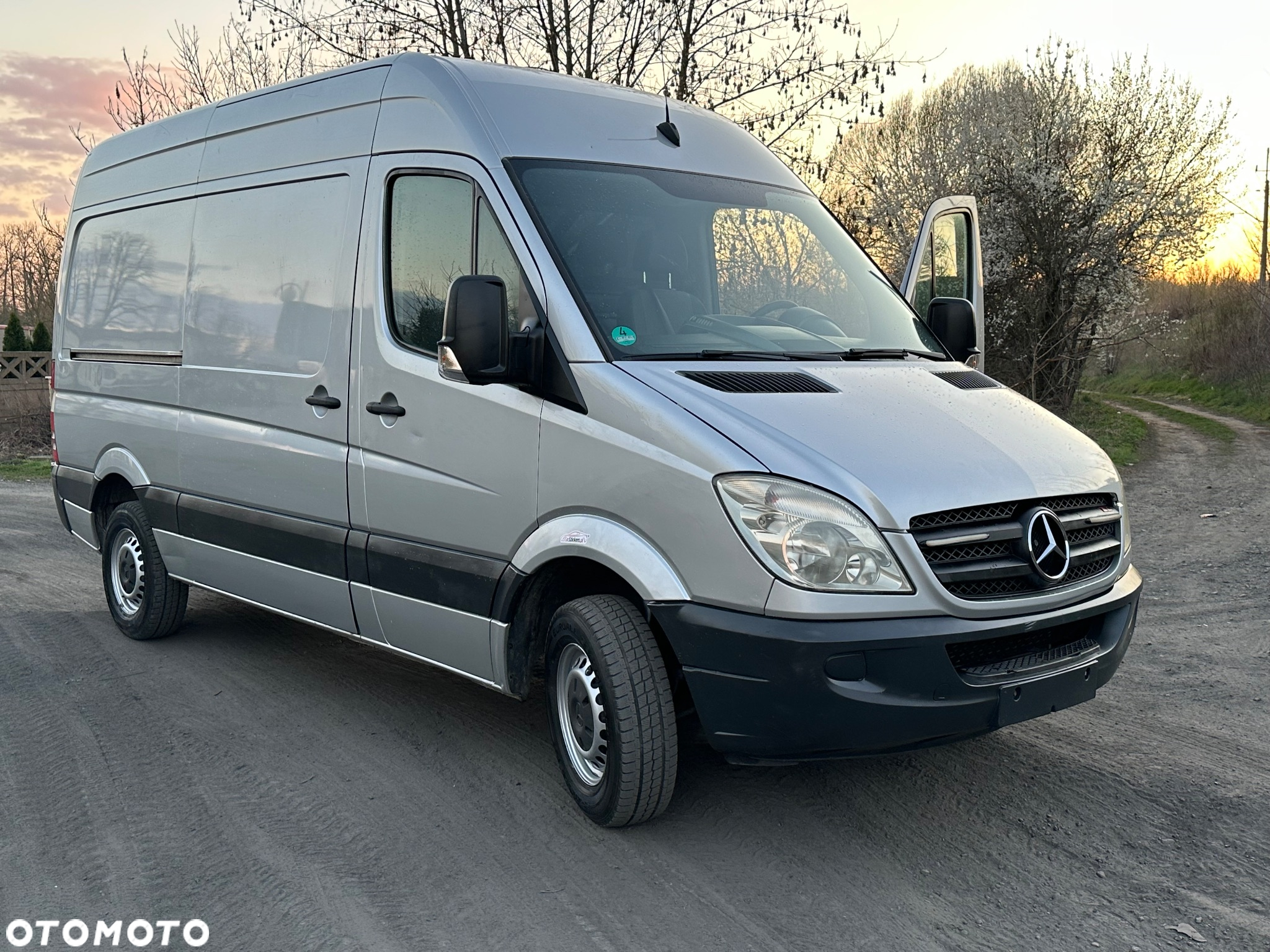 Mercedes-Benz Sprinter - 9