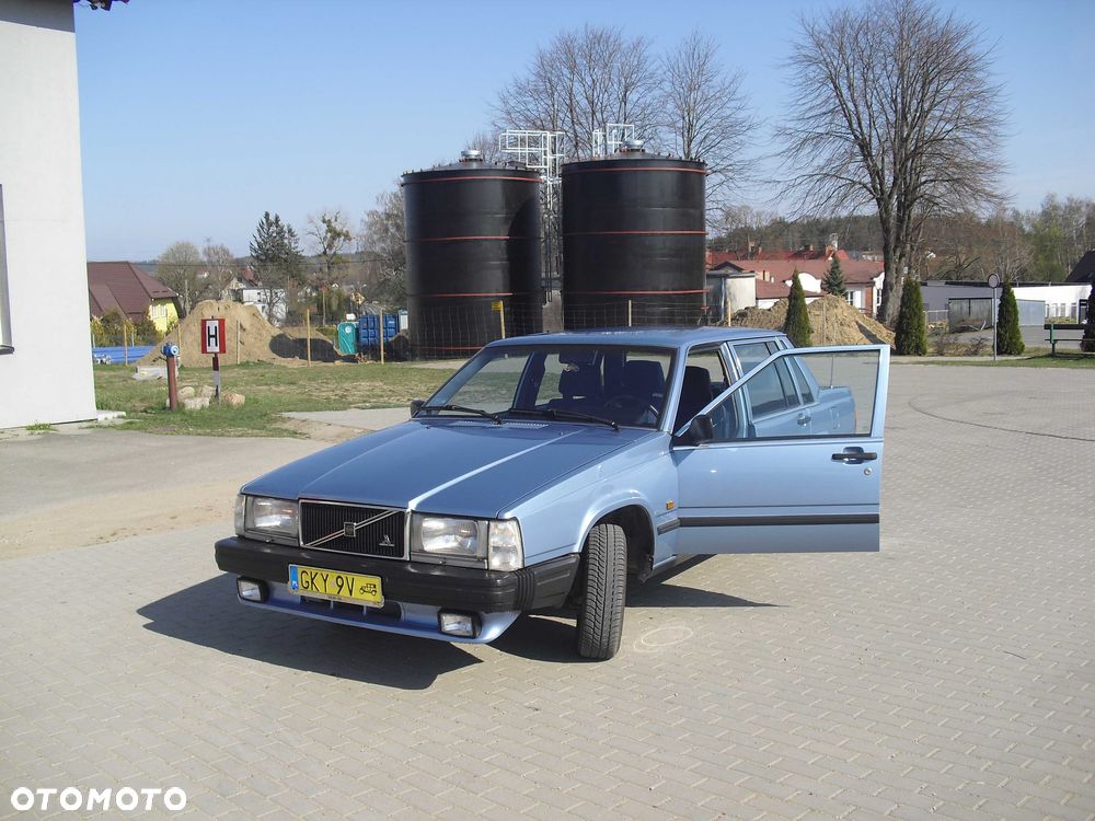 Volvo Seria 700 - 2