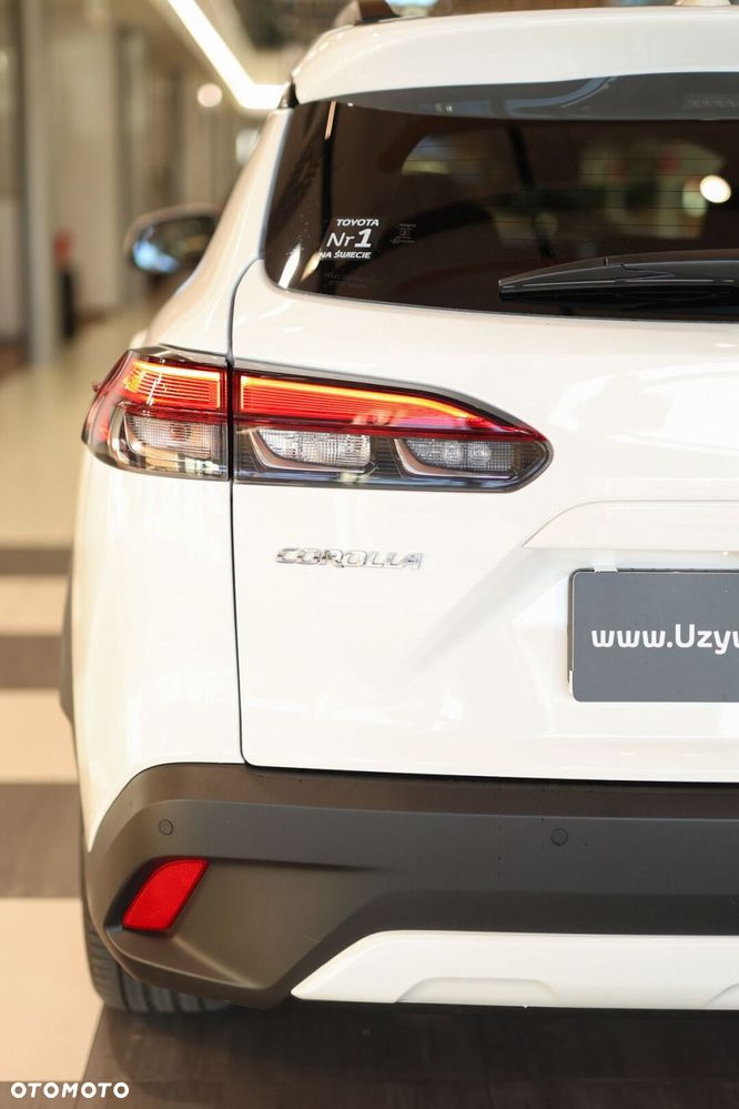 Toyota Corolla Cross - 25