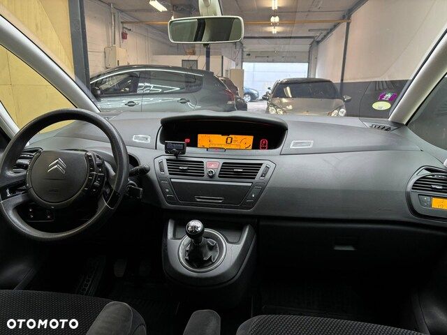 Citroën C4 Picasso 1.8 16V Confort - 10
