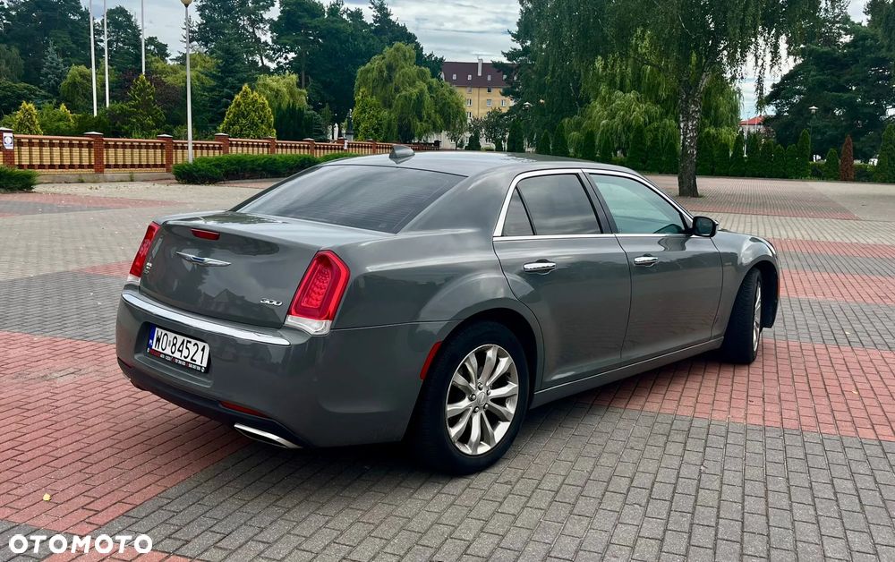 Chrysler 300 - 8