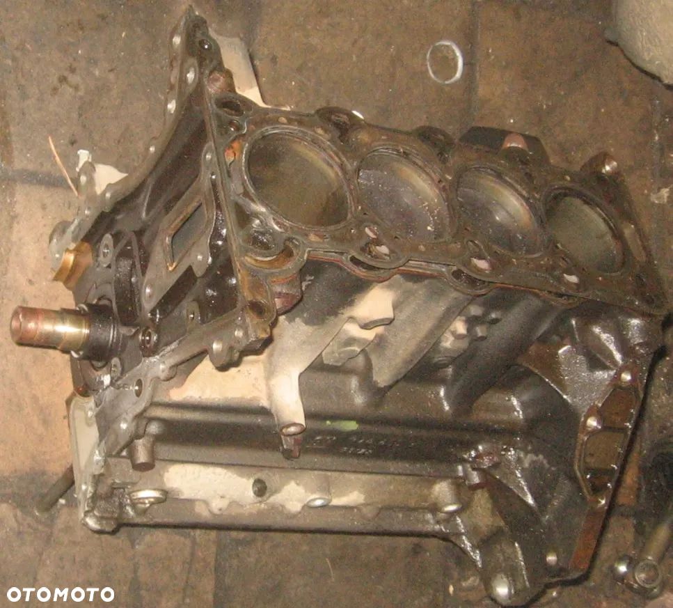 Z12XEP blok tłok korbowód wał OPEL CORSA D 1.2 16V