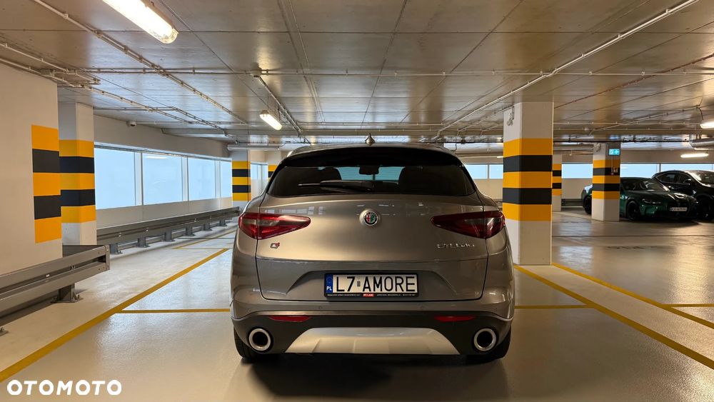 Alfa Romeo Stelvio 2.0 Turbo Executive Q4 - 5
