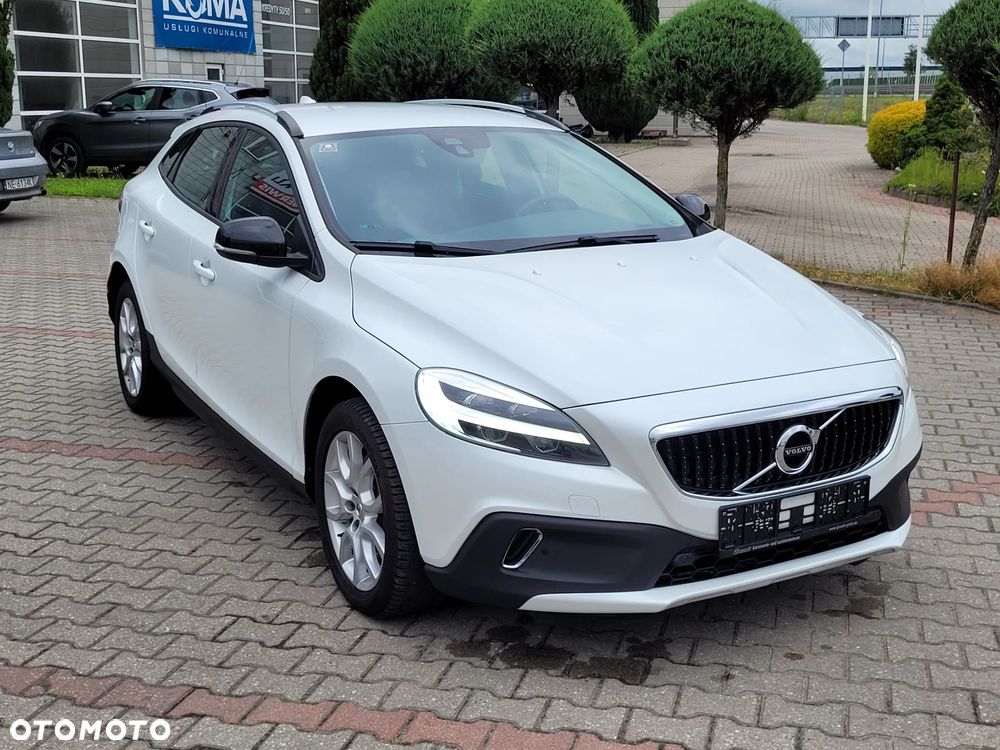 Volvo V40 Cross Country D2 Momentum - 3