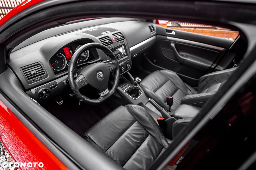 Volkswagen Golf 2.0 GTI - 16