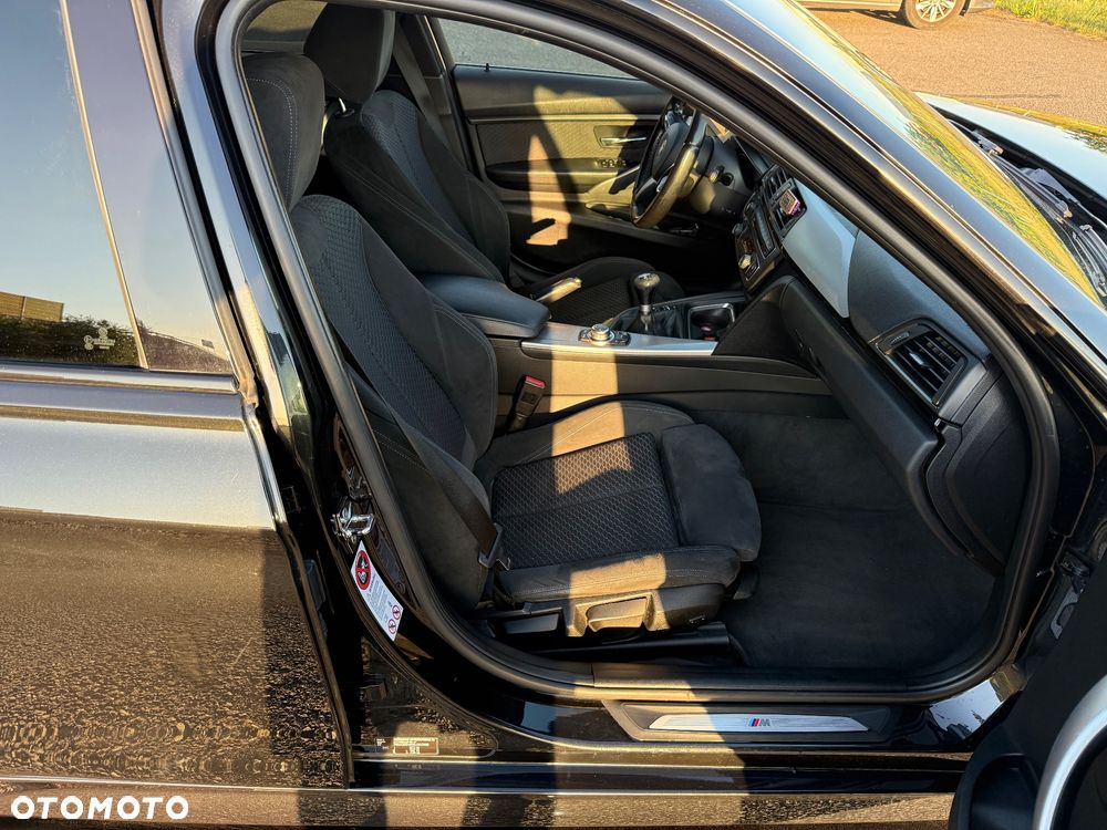 BMW Seria 3 320d - 28
