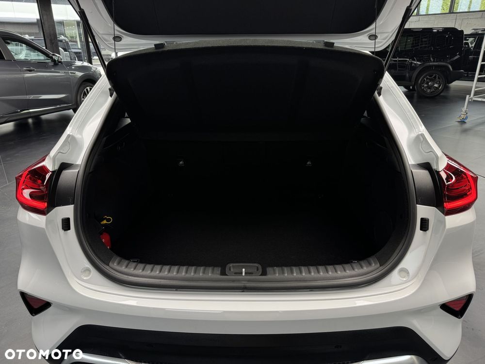 Kia XCeed 1.5 T-GDI Business Line DCT - 19
