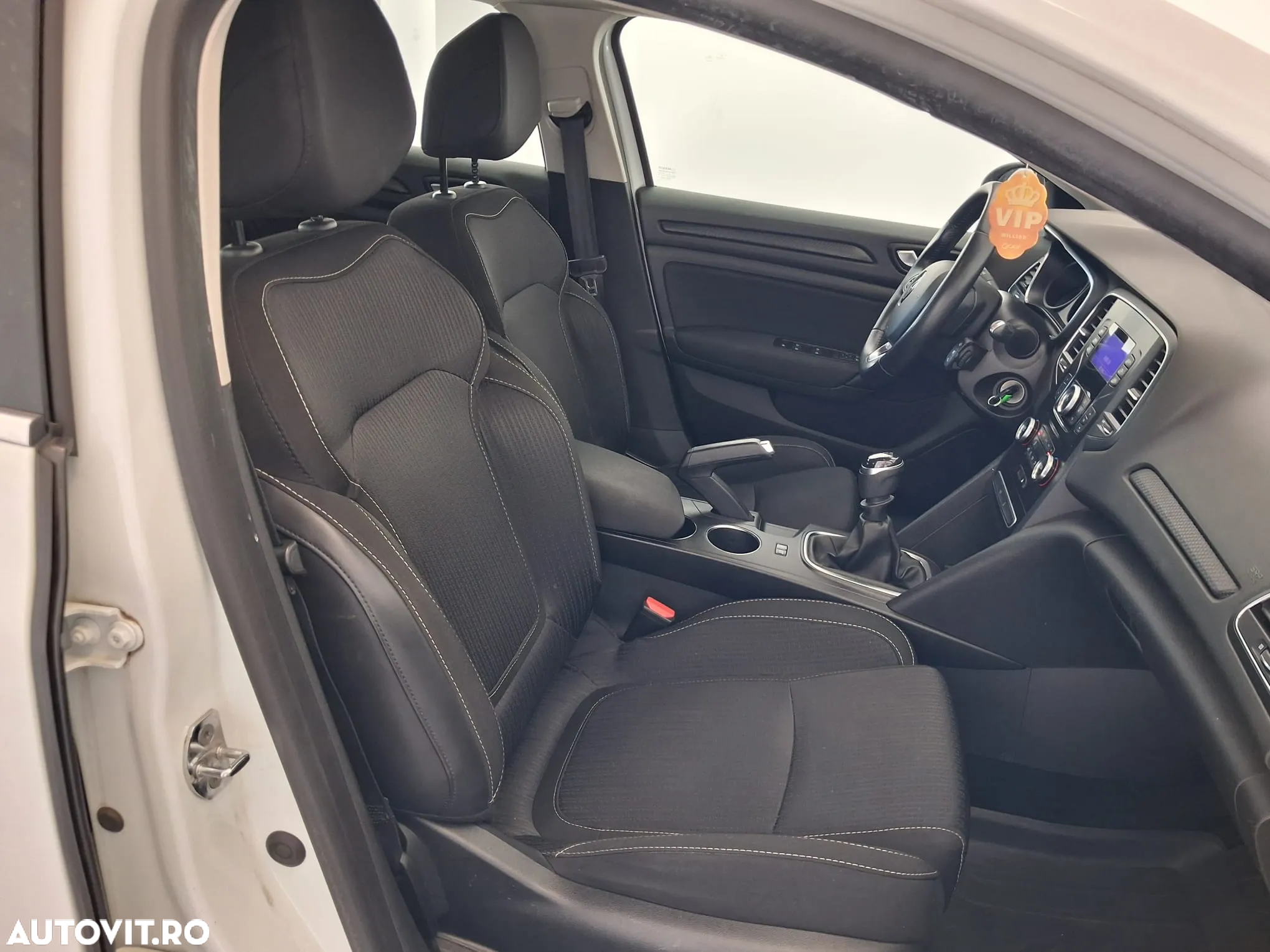 Renault Megane Estate TCe GPF Zen - 7