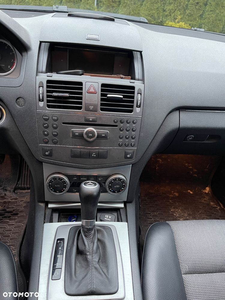 Mercedes-Benz Klasa C 200 (BlueEFFICIENCY) 7G-TRONIC Avantgarde - 15