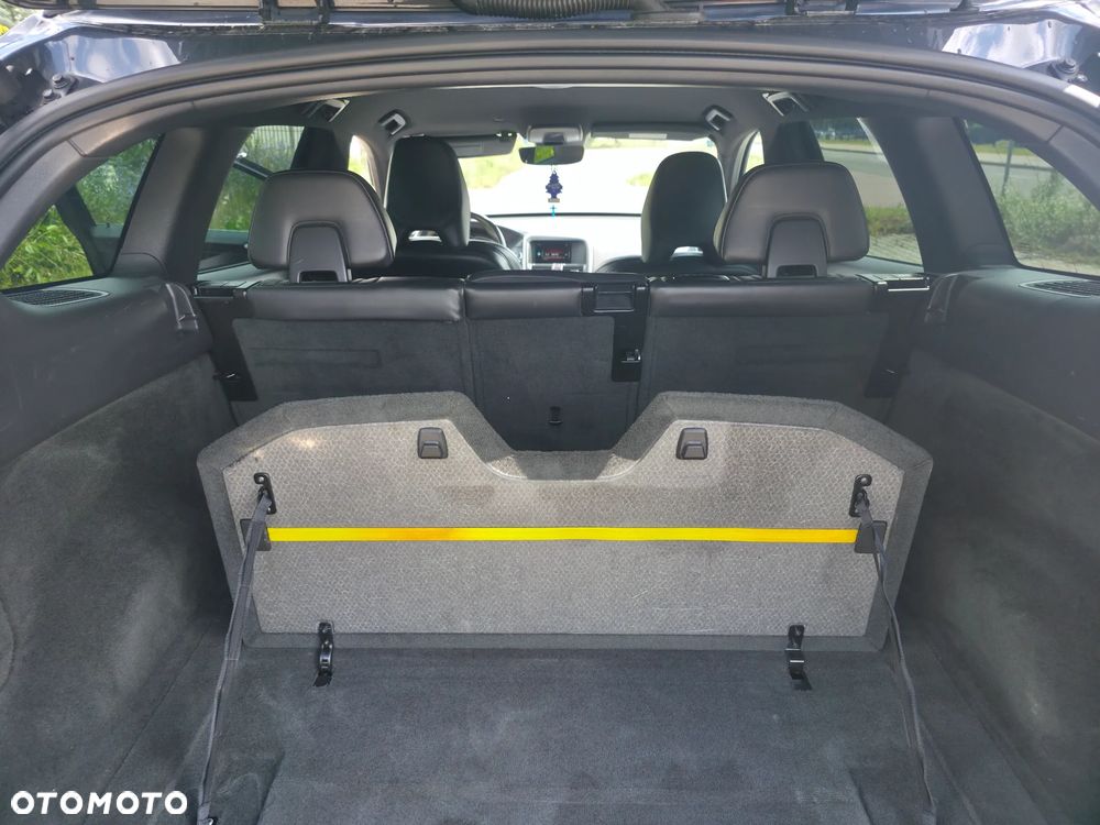 Volvo XC 60 D4 AWD Momentum - 12
