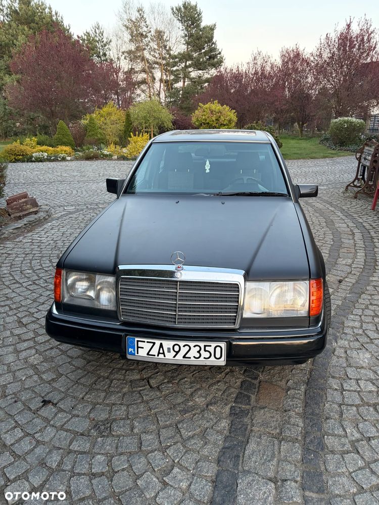 Mercedes-Benz Klasa E ver-260-4--matic - 1