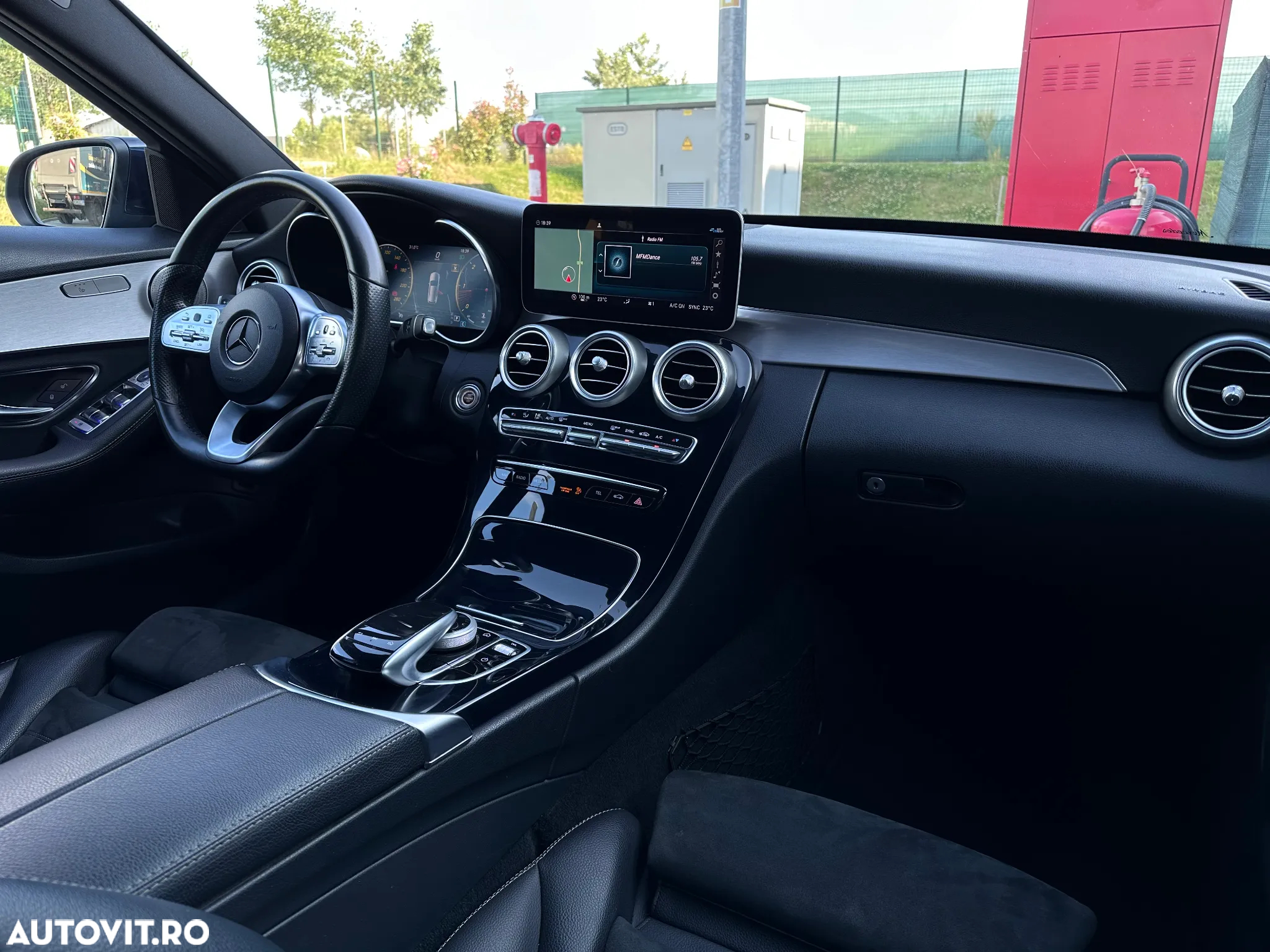Mercedes-Benz C 300 d T 4Matic 9G-TRONIC AMG Line - 12