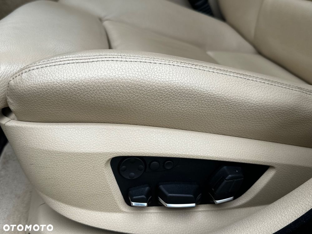 BMW Seria 5 525d Modern Line - 23