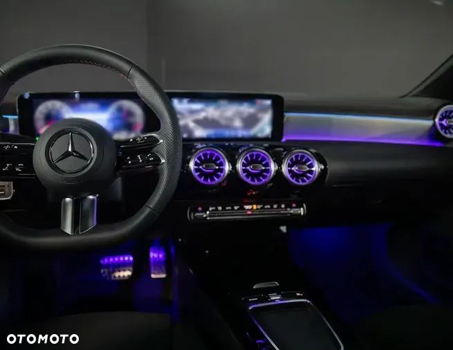 Mercedes-Benz CLA 200 AMG Line 7G-DCT - 4