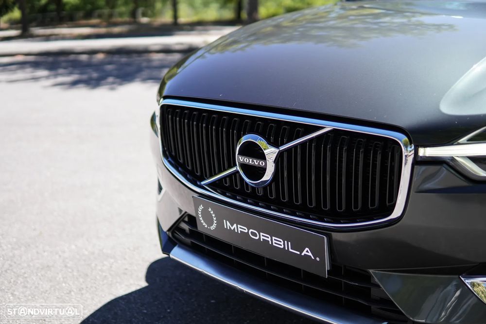 Volvo XC 60 2.0 T8 PHEV Momentum Plus AWD - 11