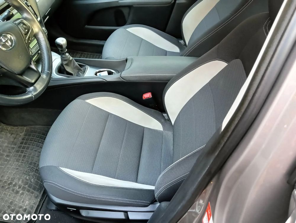 Toyota Avensis 2.0 D-4D Active Business - 8
