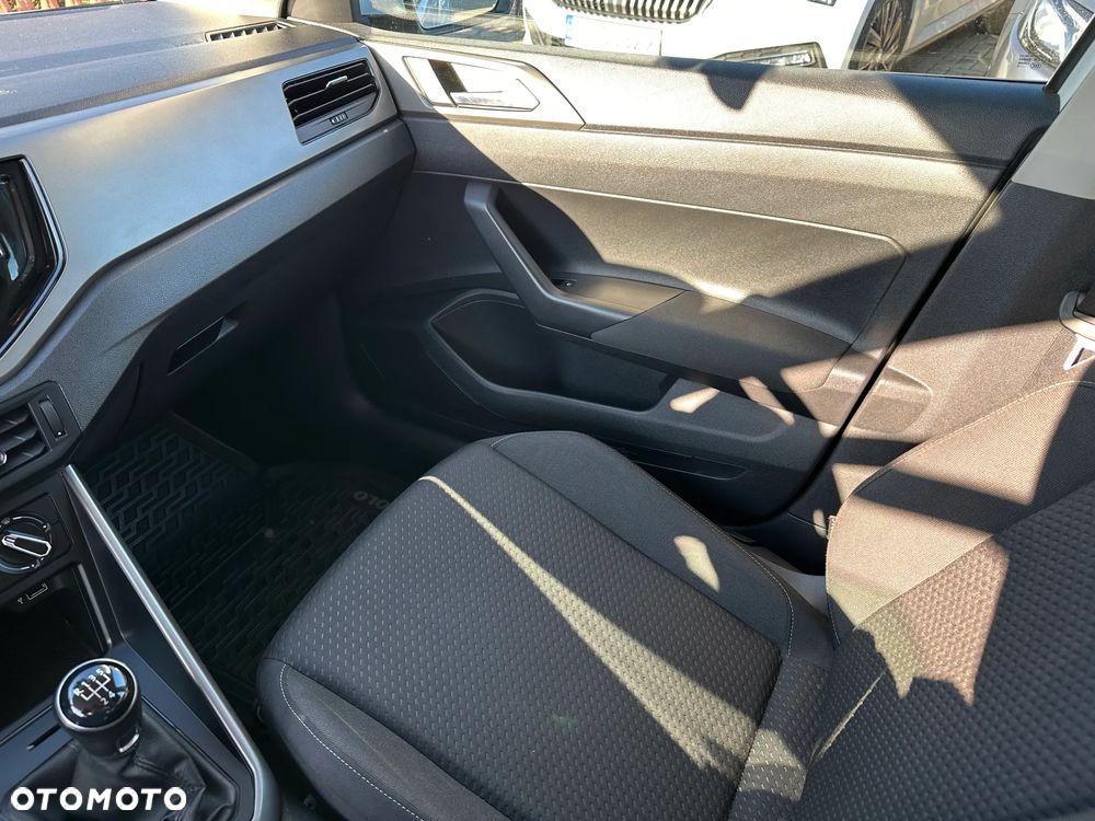 Volkswagen Polo - 19