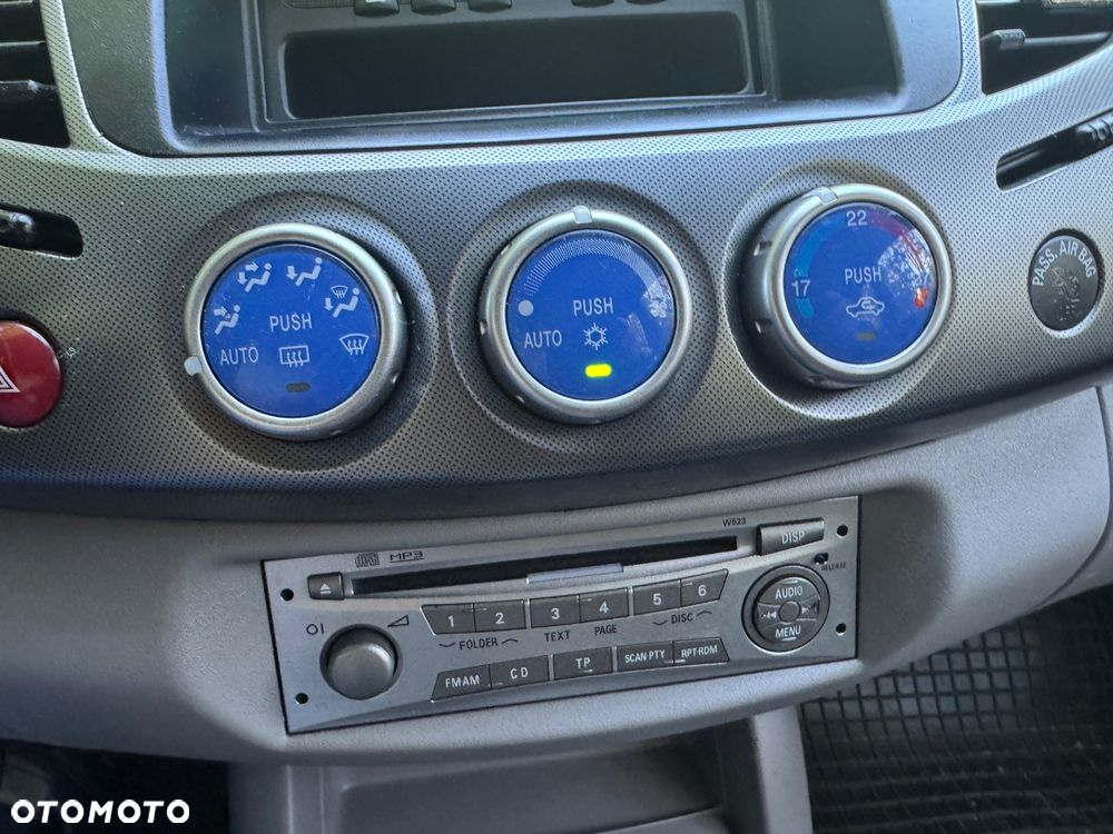 Mitsubishi L200 2.5 DID Intense + - 25