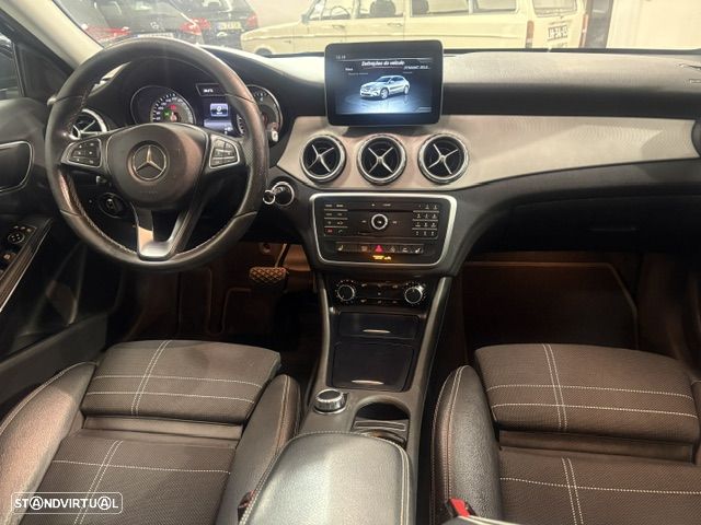 Mercedes-Benz GLA 200 d Urban Aut. - 23