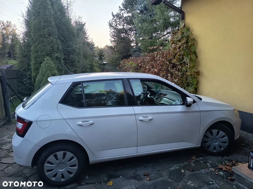 Skoda Fabia 1.2 TSI Active - 9