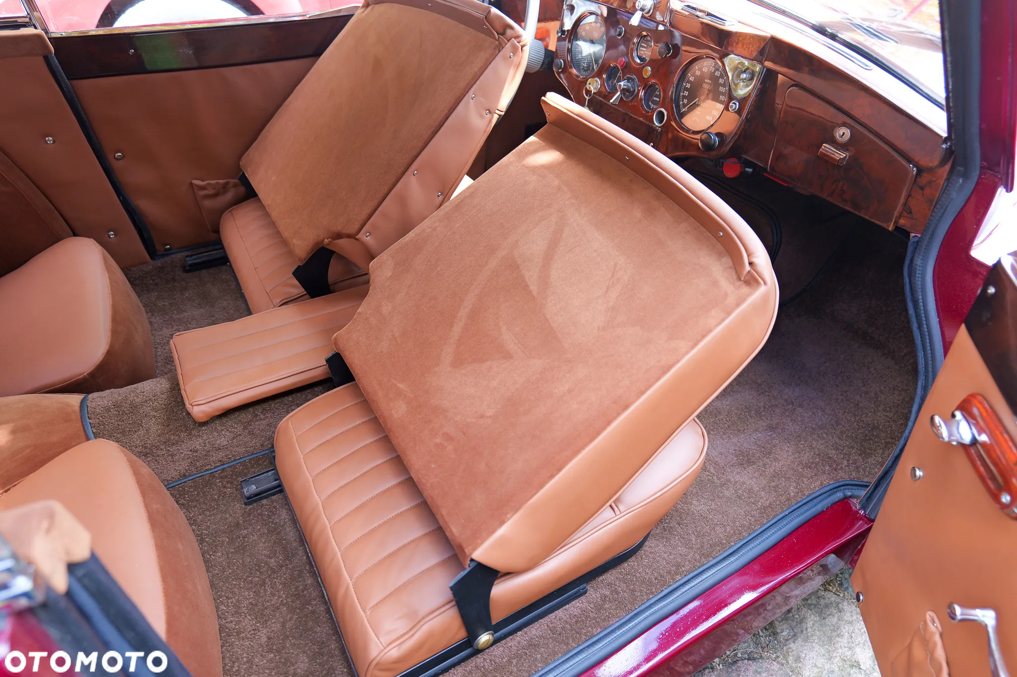 Jaguar XK - 19