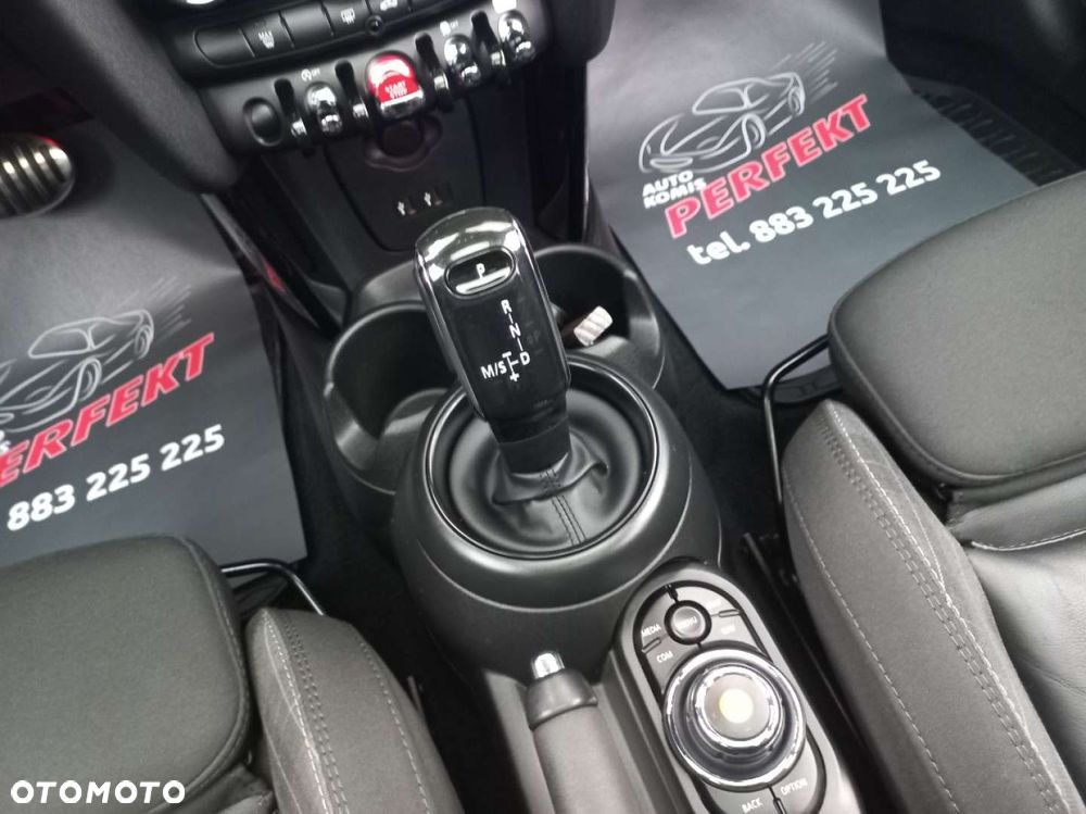MINI John Cooper Works - 24