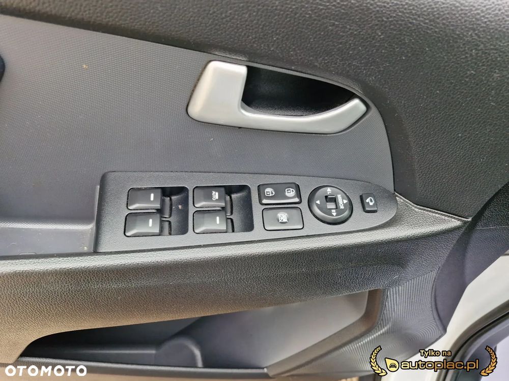 Kia Sportage 1.7 CRDI Business Line M 2WD - 31