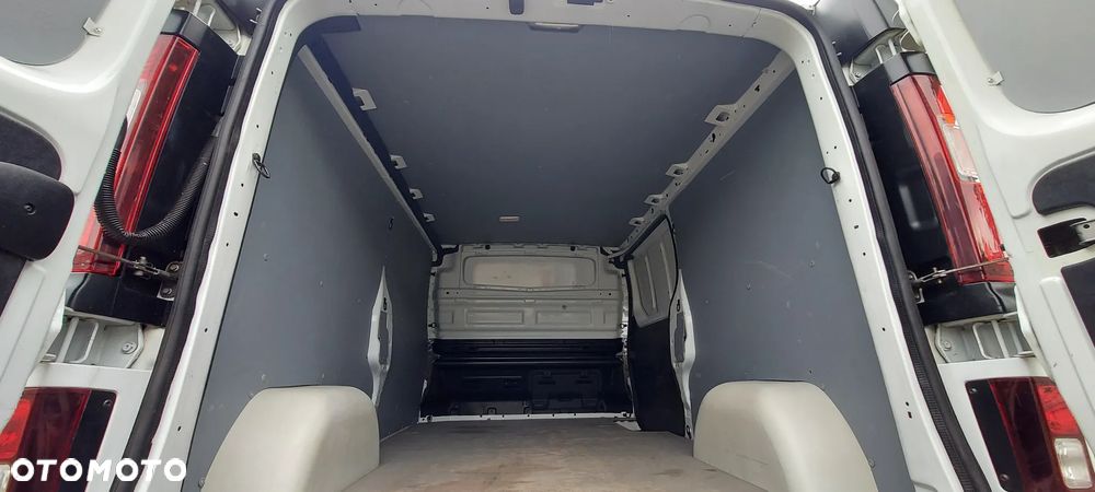 Opel VIVARO - 25