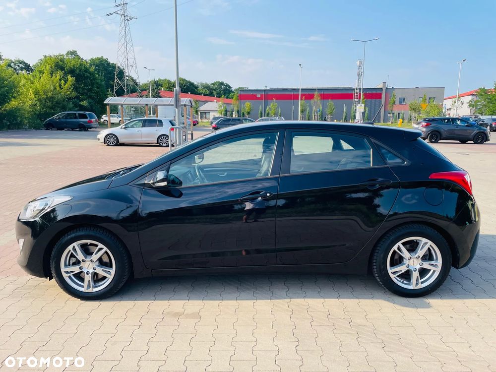 Hyundai i30 blue 1.6 GDI YES Gold - 6