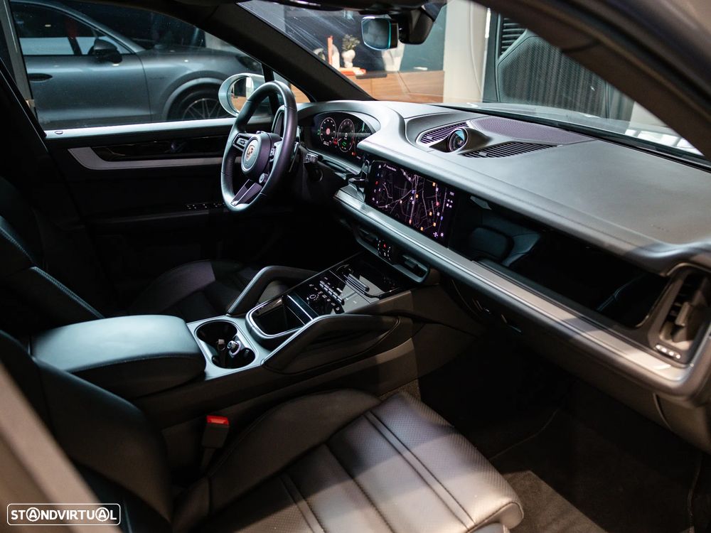 Porsche Cayenne E-Hybrid — fotografia 47