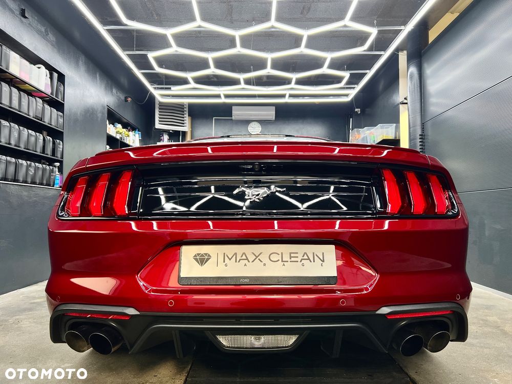Ford Mustang - 18