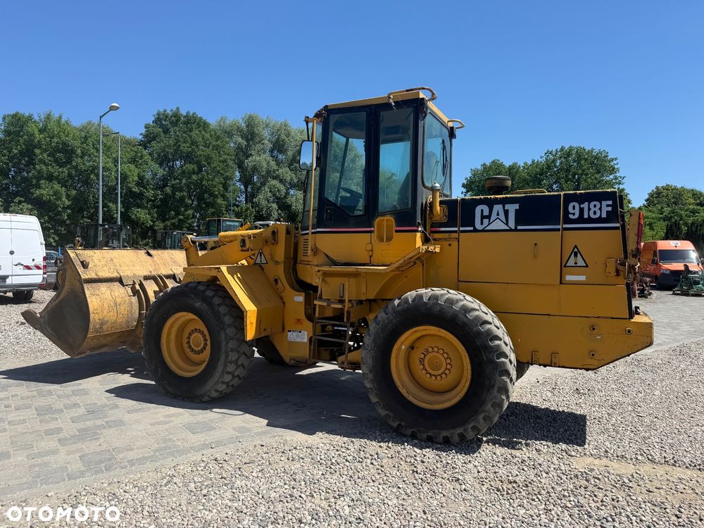 Caterpillar 918F - 1