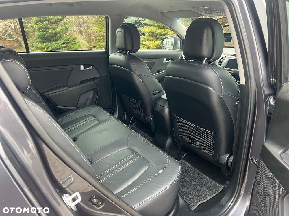 Kia Sportage 1.7 CRDI 2WD ISG Dream-Team Edition - 12