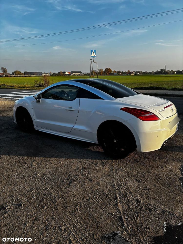 Peugeot RCZ - 8