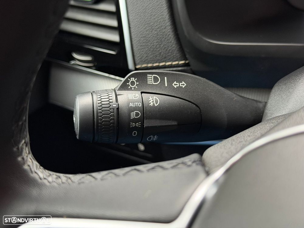 Volvo XC 90 2.0 T8 PHEV R-Design AWD - 38