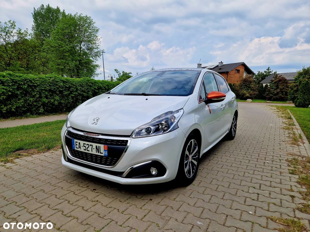 Peugeot 208 - 3