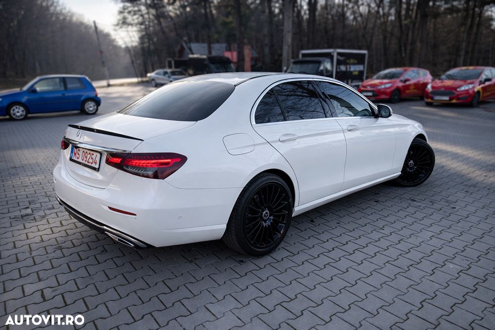 Mercedes-Benz E 220 d 9G-TRONIC Night Edition - 2