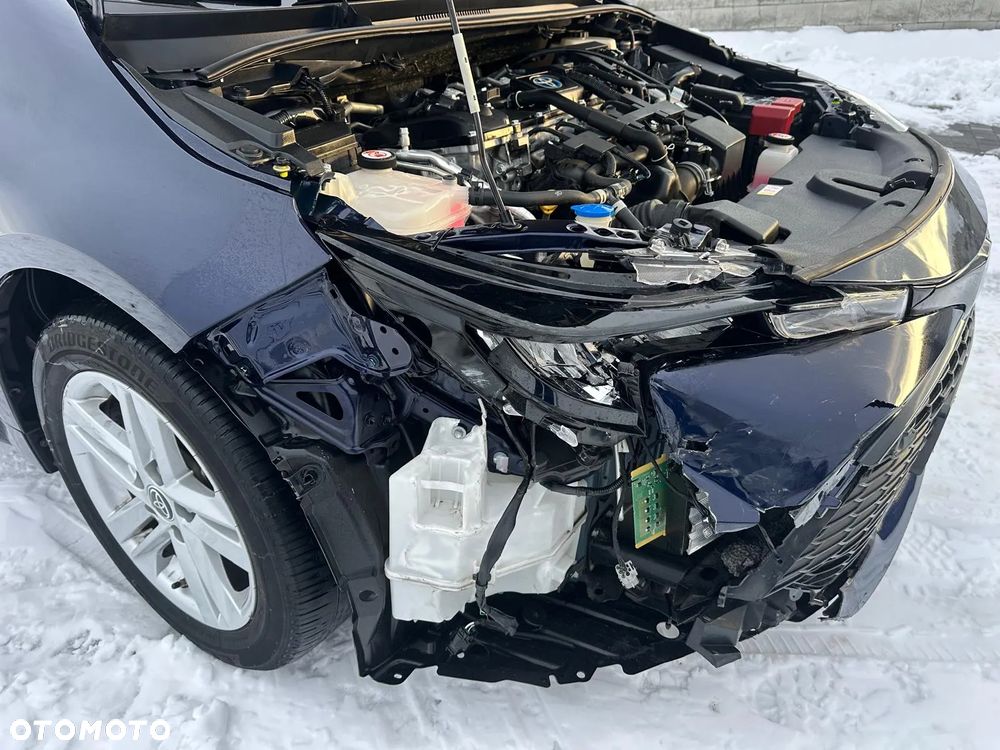 Toyota Corolla 1.8 Business Edition - 19