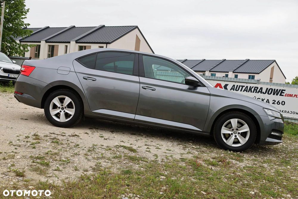 Skoda Superb 2.0 TDI SCR Active DSG - 10