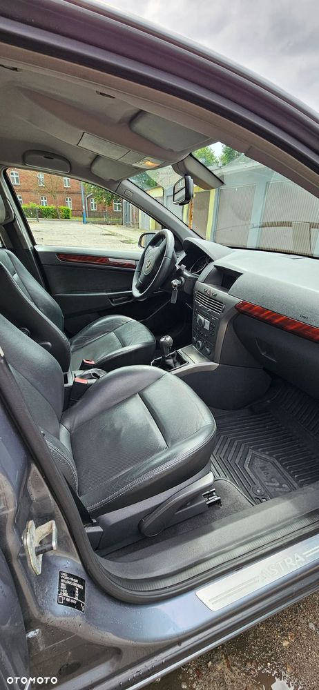 Opel Astra 2.0 Turbo Edition - 6