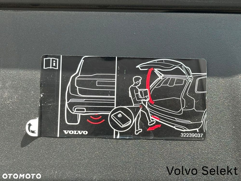 Volvo V90 Cross Country - 23